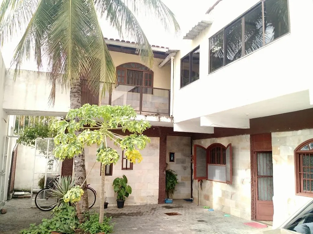 Suites Tropicana Guesthouse Guest house